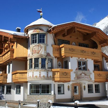 Ferienschloessl Harmonie Hotell Holzgau Exteriör bild