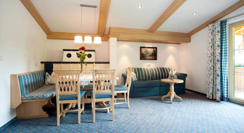 Ferienschloessl Harmonie Hotell Holzgau Exteriör bild
