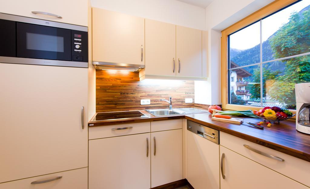 Ferienschloessl Harmonie Hotell Holzgau Exteriör bild