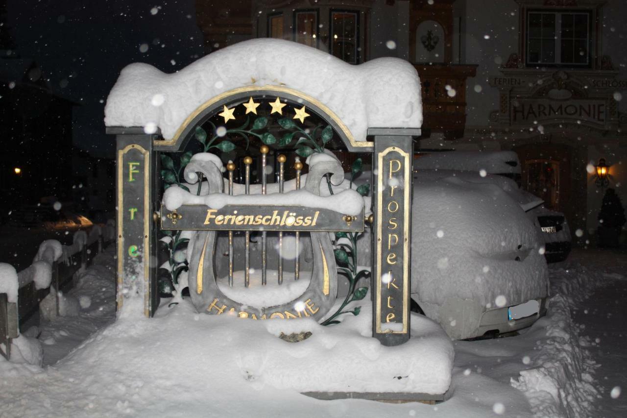 Ferienschloessl Harmonie Hotell Holzgau Exteriör bild